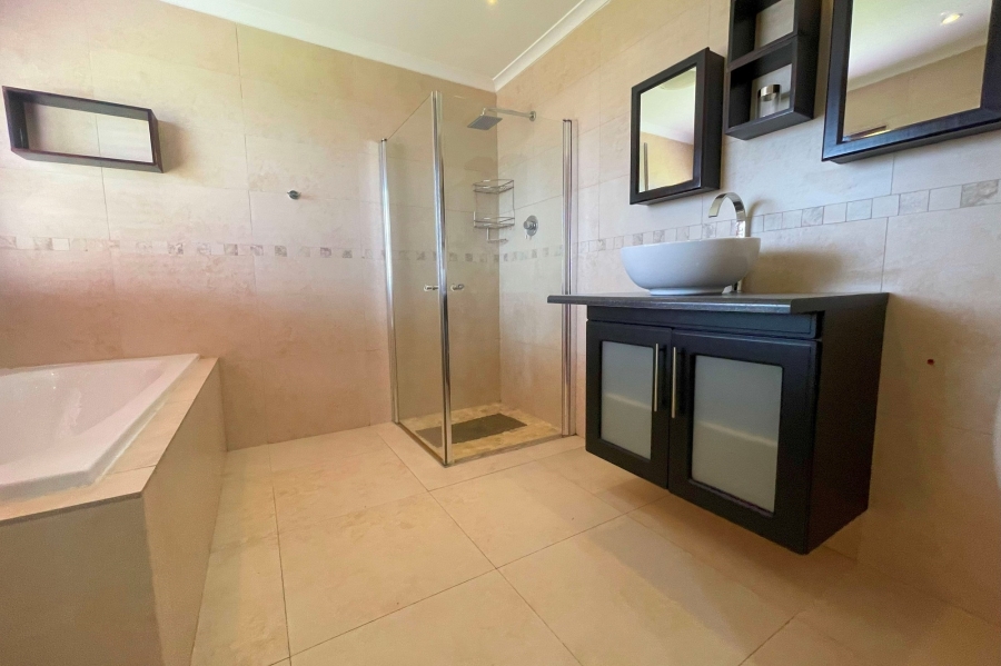 7 Bedroom Property for Sale in Sunset Beach Western Cape